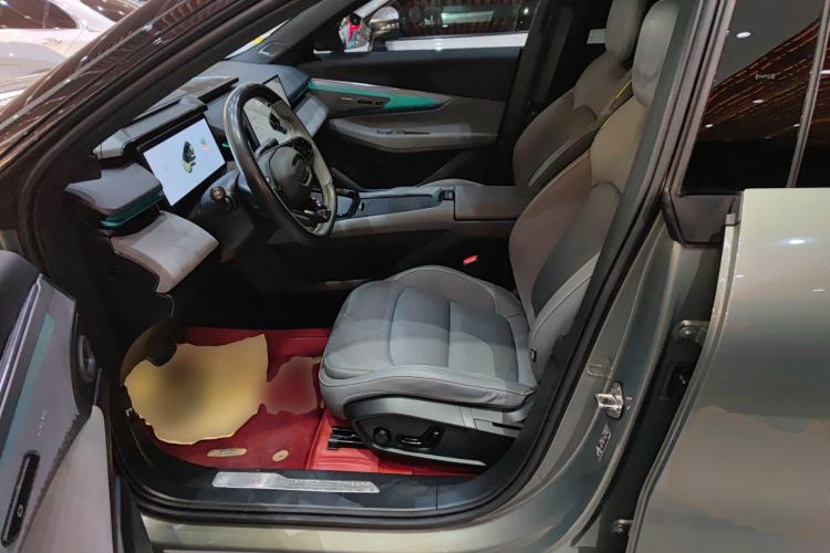 Used Lynk & Co 08 EM-P 2023 220 km Limited-Time Edition Left Front Seat