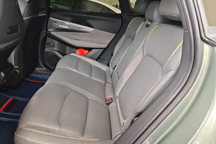Used Lynk & Co 08 EM-P 2023 220km All-Wheel-Drive Performance Halo Left Rear Seat