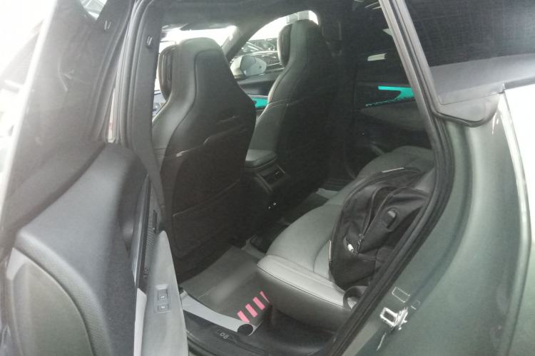 Used Lynk & Co 08 EM-P 2023 220km All-Wheel-Drive Performance Halo Left Rear Seat