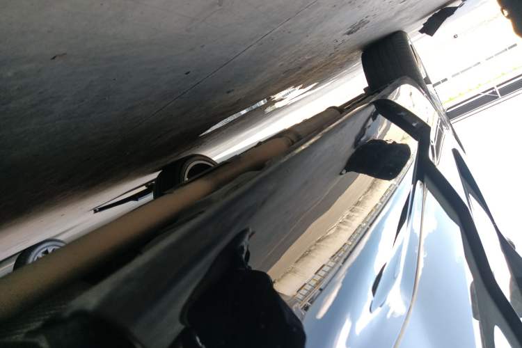 Used Lynk & Co 08 EM-P 2023 220km All-Wheel-Drive Performance Halo Left Side Sill