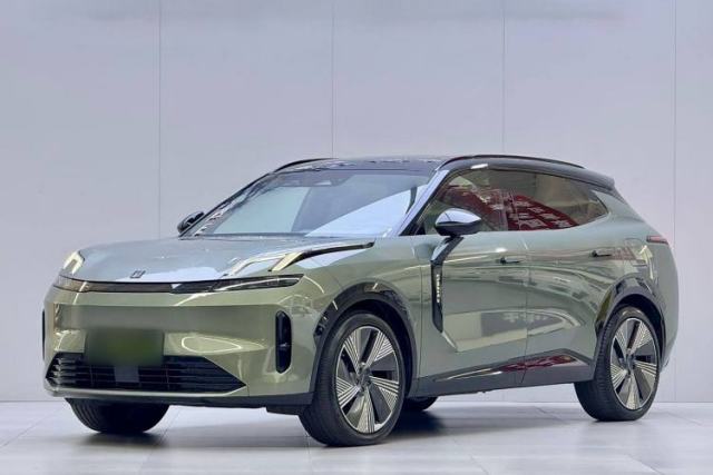 Used Lynk & Co 08 EM-P 2023 220km All-Wheel-Drive Performance Halo