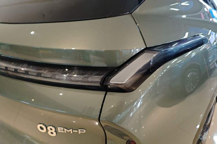 Used Lynk & Co 08 EM-P 2023 220km All-Wheel-Drive Performance Halo Right Rear Taillight