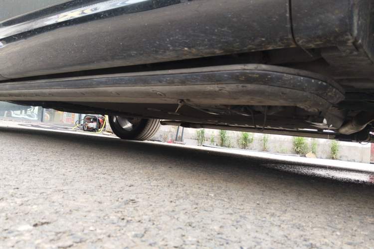 Used Lynk & Co 08 EM-P 2023 220km All-Wheel-Drive Performance Halo Right Side Sill