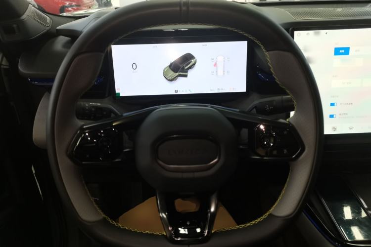 Used Lynk & Co 08 EM-P 2023 220km All-Wheel-Drive Performance Halo Steering Wheel