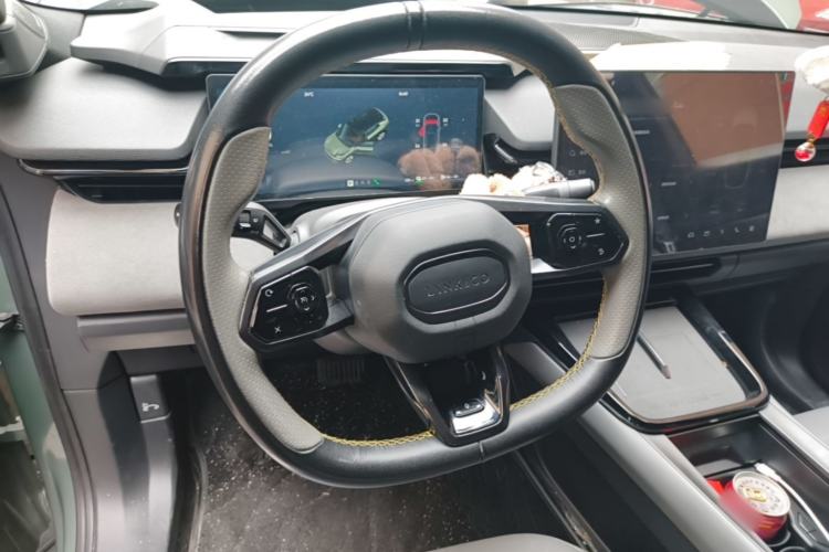 Used Lynk & Co 08 EM-P 2023 220km All-Wheel-Drive Performance Halo Steering Wheel