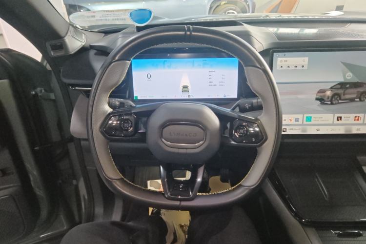 Used Lynk & Co 08 EM-P 2023 220km All-Wheel-Drive Performance Halo Steering Wheel