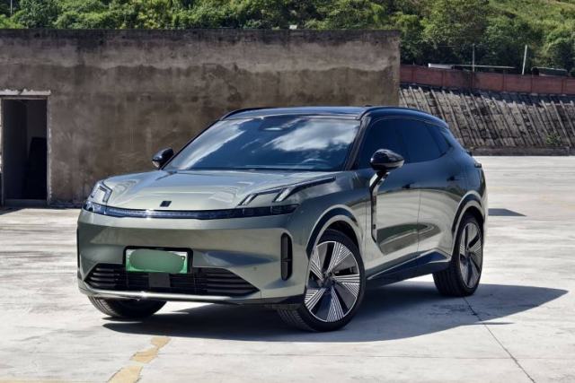 Used Lynk & Co 08 EM-P 2023 220km All-Wheel-Drive Performance Halo