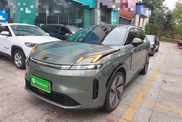 Used Lynk & Co 08 EM-P 2023 220 km Limited-Time Edition