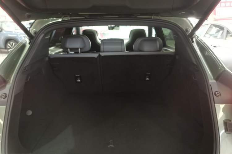 Used Lynk & Co 08 EM-P 2023 220km All-Wheel-Drive Performance Halo Trunk