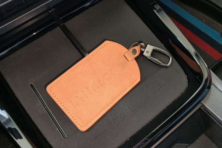 Used Lynk & Co 08 EM-P 2023 220km All-Wheel-Drive Performance Halo Vehicle Key