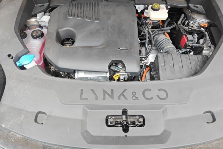 Used Lynk & Co 08 EM-P 2023 120km Long-Range Halo Engine Bay