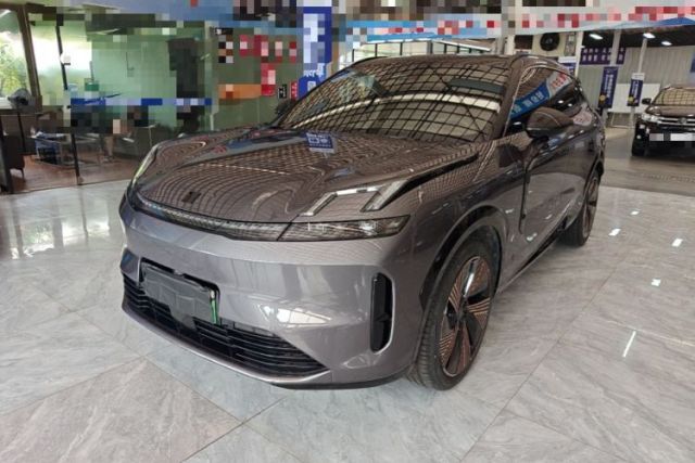 Used Lynk & Co 08 EM-P 2023 220 km Limited-Time Edition