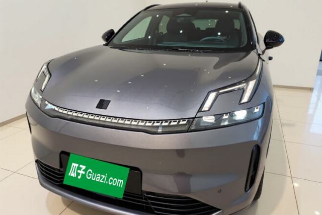 Used Lynk & Co 08 EM-P 2023 220 km Limited-Time Edition