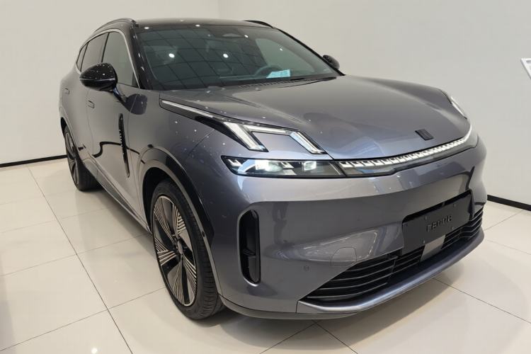 Used Lynk & Co 08 EM-P 2023 220 km Limited-Time Edition Exterior 1