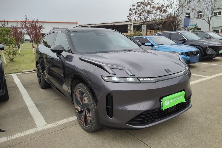 Used Lynk & Co 08 EM-P 2023 220 km Limited-Time Edition Exterior 1