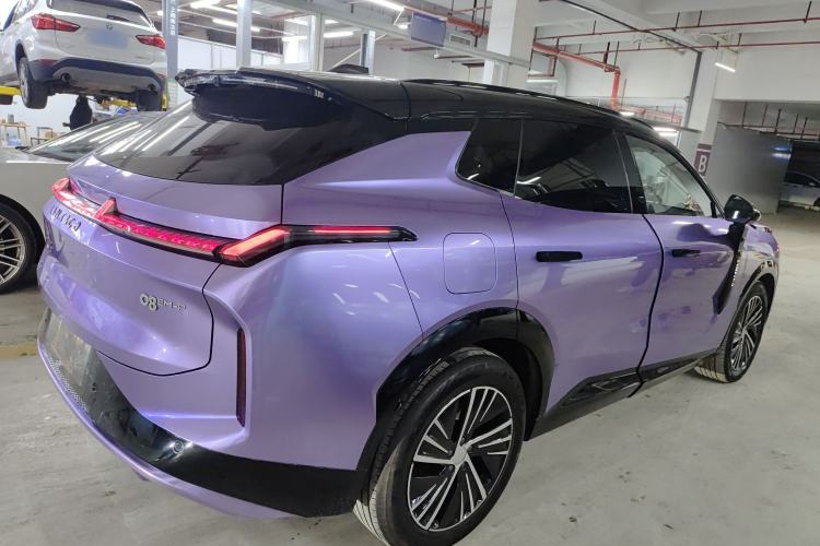 Used Lynk & Co 08 EM-P 2023 120km Long-Range Halo Exterior 2
