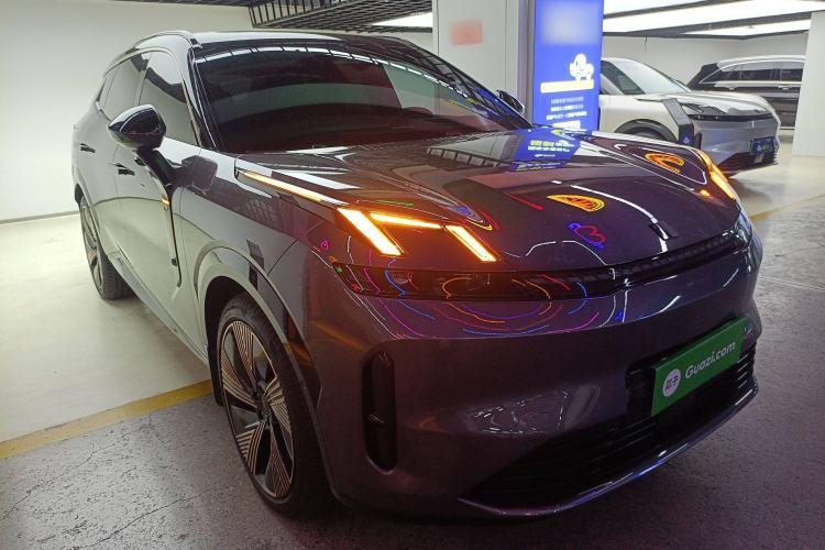 Used Lynk & Co 08 EM-P 2023 220 km Limited-Time Edition Exterior 2