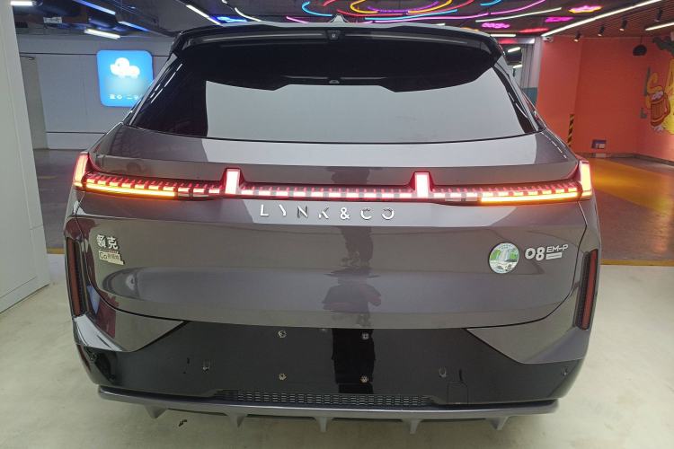 Used Lynk & Co 08 EM-P 2023 220 km Limited-Time Edition Exterior 4