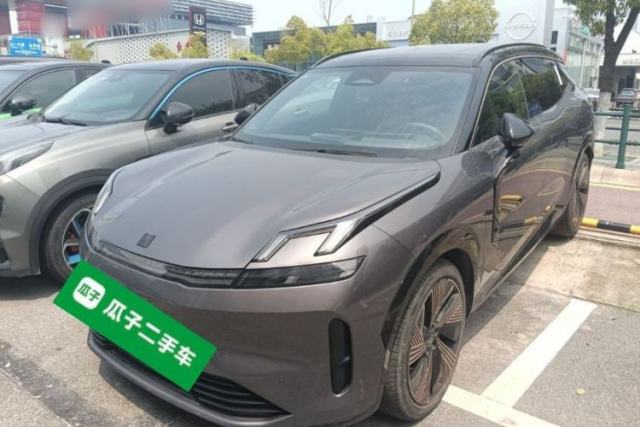 Used Lynk & Co 08 EM-P 2023 220 km Limited-Time Edition