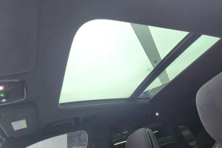 Used Lynk & Co 08 EM-P 2023 220 km Limited-Time Edition Headliner