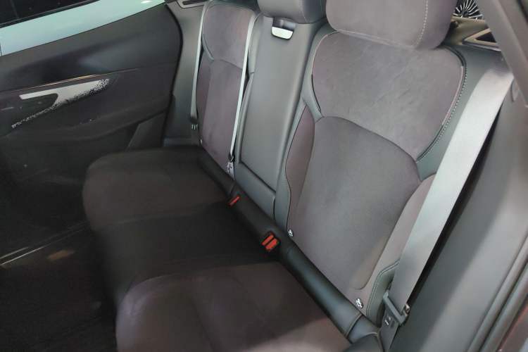 Used Lynk & Co 08 EM-P 2023 220 km Limited-Time Edition Interior 4