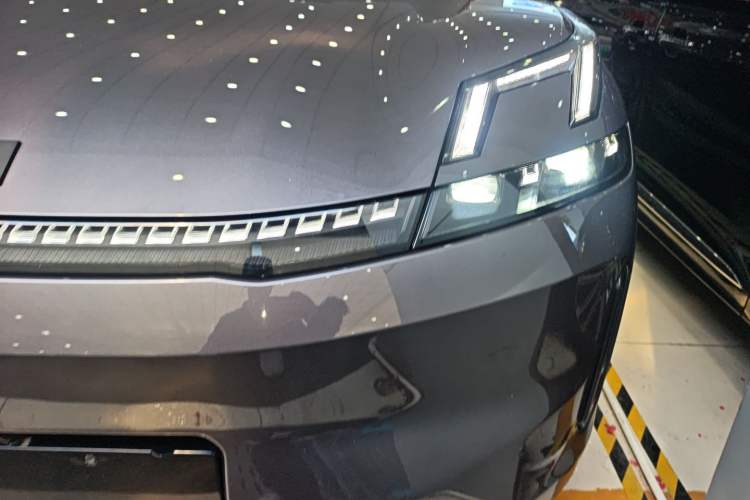 Used Lynk & Co 08 EM-P 2023 220 km Limited-Time Edition Left Front Headlight