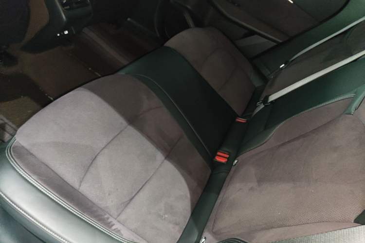 Used Lynk & Co 08 EM-P 2023 220 km Limited-Time Edition Left Rear Seat