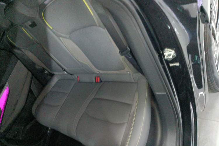 Used Lynk & Co 08 EM-P 2023 120km Long-Range Halo Left Rear Seat