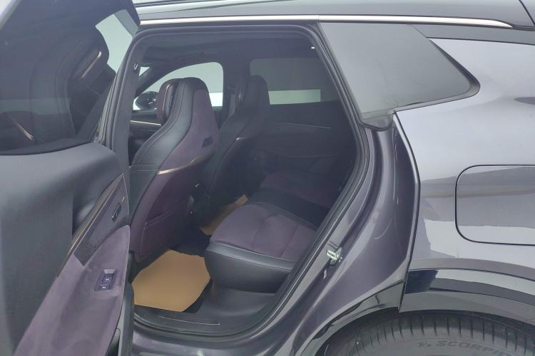 Used Lynk & Co 08 EM-P 2023 220 km Limited-Time Edition Left Rear Seat