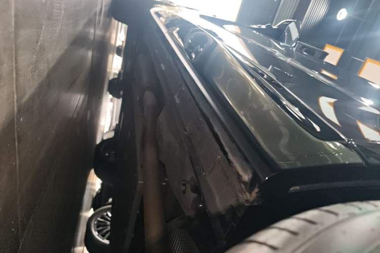 Used Lynk & Co 08 EM-P 2023 220 km Limited-Time Edition Left Side Sill