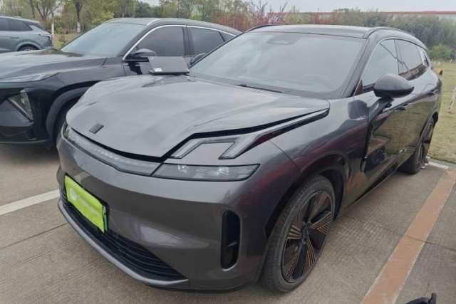 Used Lynk & Co 08 EM-P 2023 220 km Limited-Time Edition