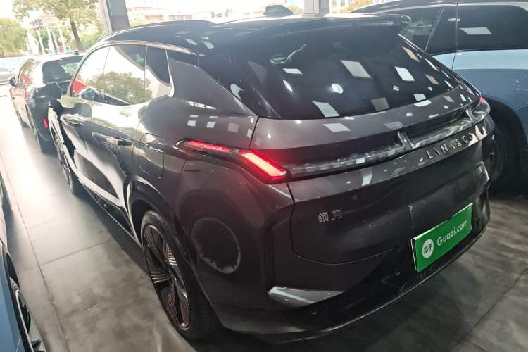 Used Lynk & Co 08 EM-P 2023 220 km Limited-Time Edition Rear Left 45 Deg