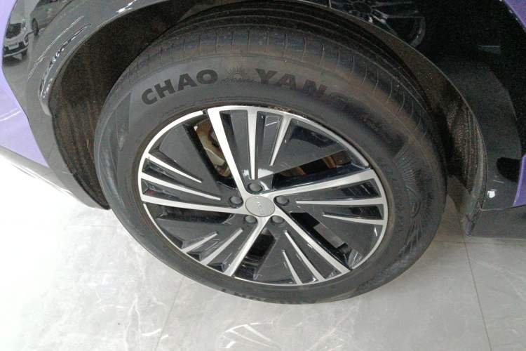 Used Lynk & Co 08 EM-P 2023 120km Long-Range Halo Right Rear Wheel Hub