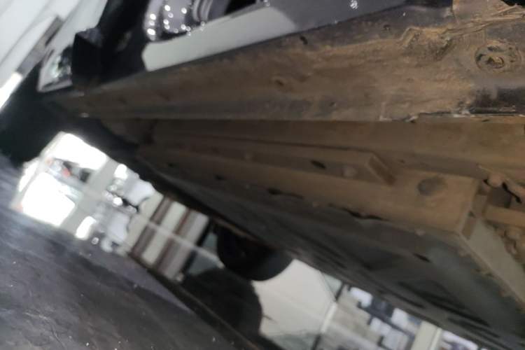 Used Lynk & Co 08 EM-P 2023 220 km Limited-Time Edition Right Side Sill
