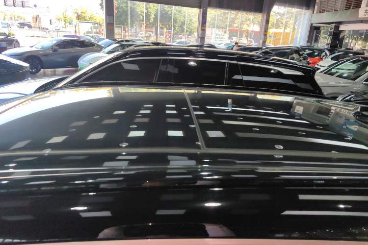 Used Lynk & Co 08 EM-P 2023 220 km Limited-Time Edition Roof