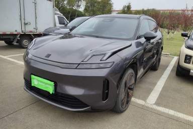 Used Lynk & Co 08 EM-P 2023 220 km Limited-Time Edition