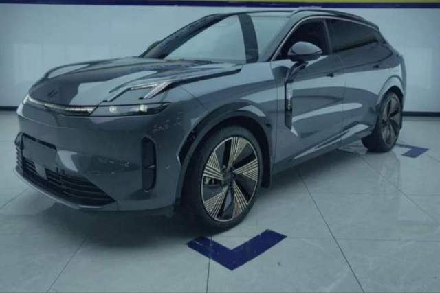 Used Lynk & Co 08 EM-P 2023 220 km Limited-Time Edition