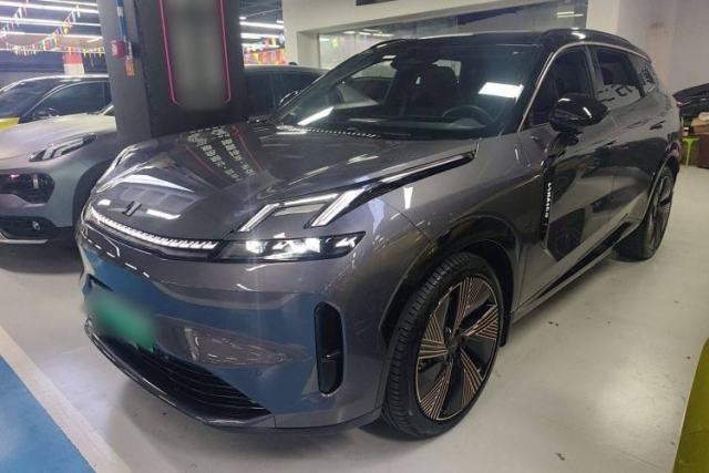 Used Lynk & Co 08 EM-P 2023 220 km Limited-Time Edition