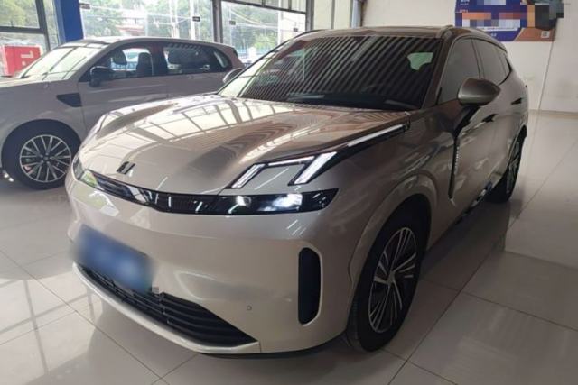 Used Lynk & Co 08 EM-P 2023 245km Ultra-Long Range Halo