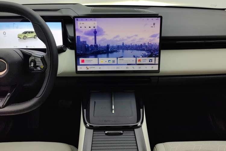Used Lynk & Co 08 EM-P 2023 245km Ultra-Long Range Halo Audio And AC Panel