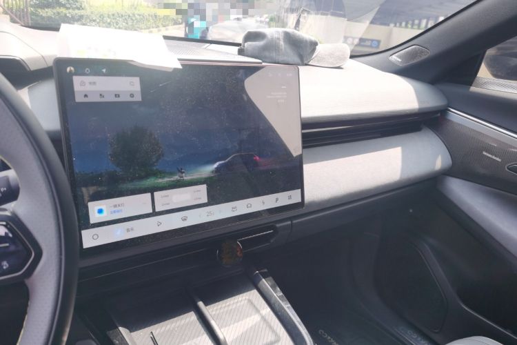 Used Lynk & Co 08 EM-P 2023 120km Long-Range Halo Audio And AC Panel