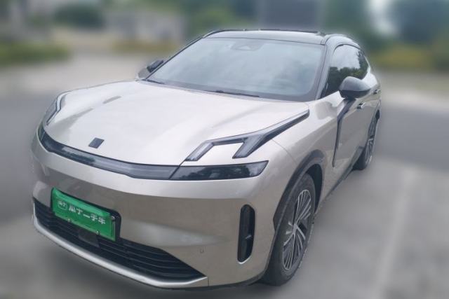Used Lynk & Co 08 EM-P 2023 120km Long-Range Halo
