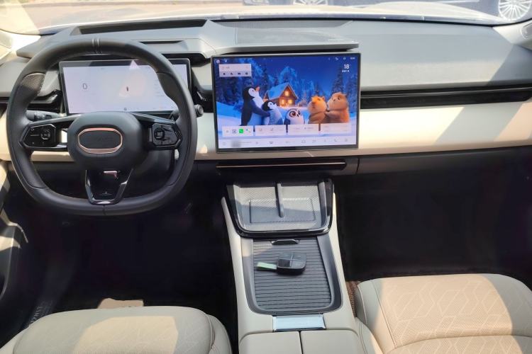 Used Lynk & Co 08 EM-P 2023 245km Ultra-Long Range Halo Center Console