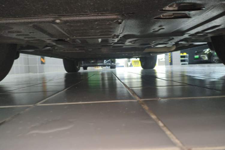 Used Lynk & Co 08 EM-P 2023 120km Long-Range Pro Chassis Front