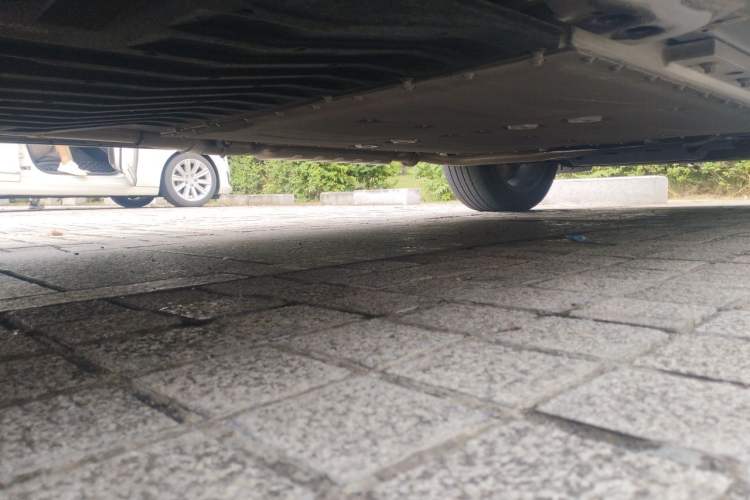 Used Lynk & Co 08 EM-P 2023 120km Long-Range Halo Chassis Rear Right