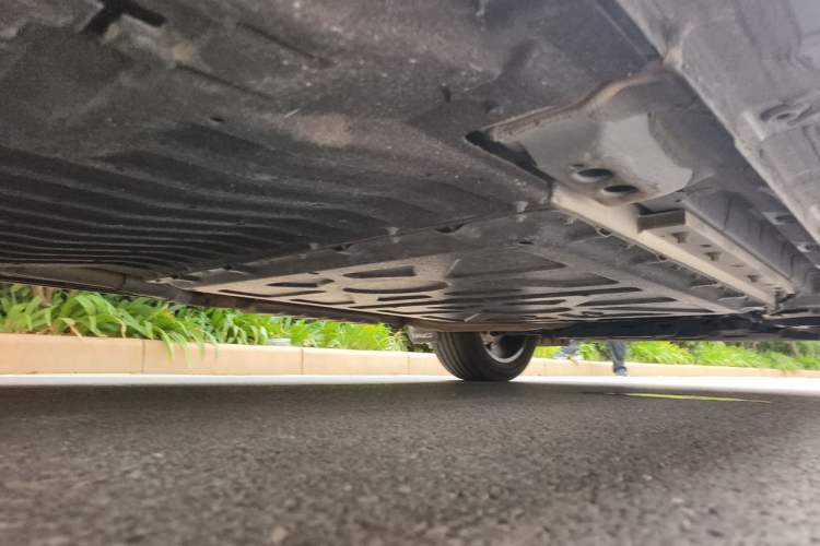 Used Lynk & Co 08 EM-P 2023 120km Long-Range Halo Chassis Rear Right