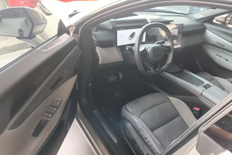 Used Lynk & Co 08 EM-P 2023 245km Ultra-Long Range Halo Driver Seat