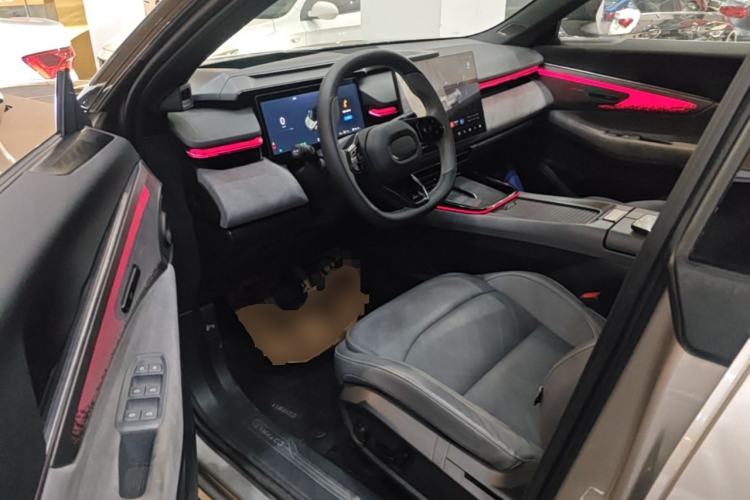 Used Lynk & Co 08 EM-P 2023 120km Long-Range Halo Driver Seat