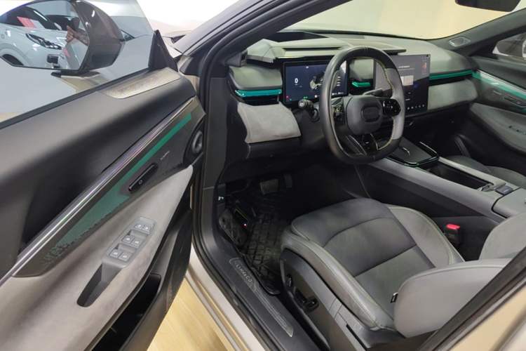 Used Lynk & Co 08 EM-P 2023 120km Long-Range Halo Driver Seat
