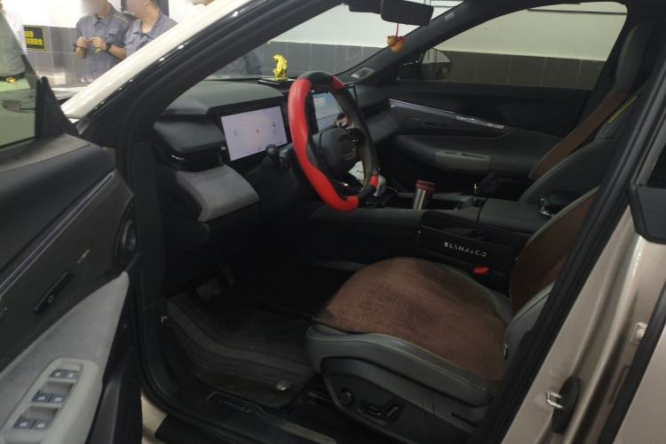 Used Lynk & Co 08 EM-P 2023 120km Long-Range Pro Driver Seat